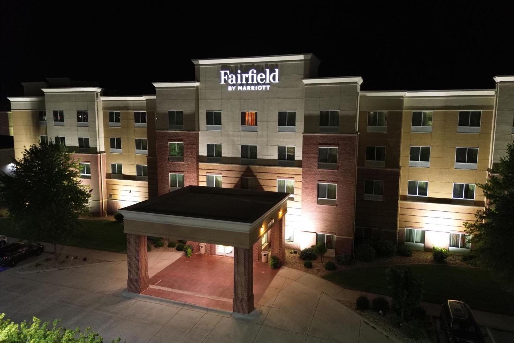 Fairfield Inn & Suites By Marriott Kearney Extérieur photo