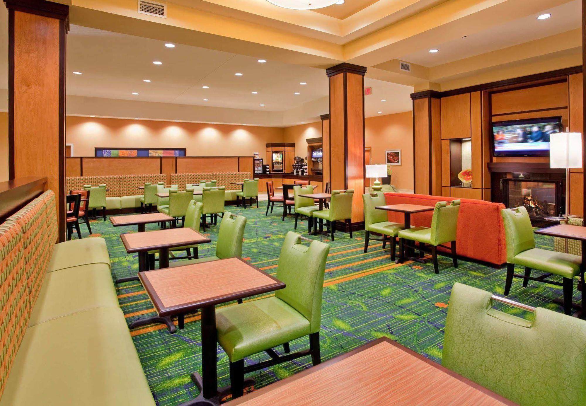Fairfield Inn & Suites By Marriott Kearney Extérieur photo